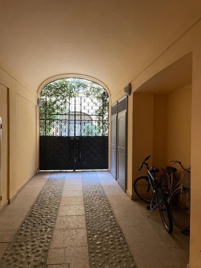 Una Finestra Sul Centro Storico Reggio Emilia Exteriör bild